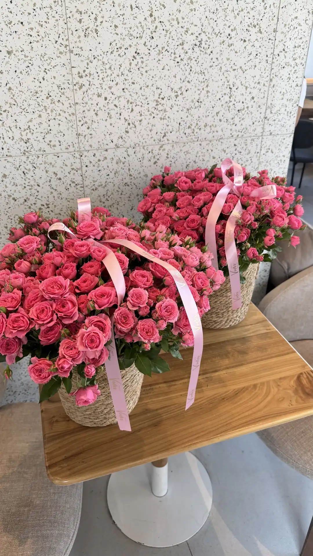 Букет Vverx Flowers — быстрая доставка по Казахстану