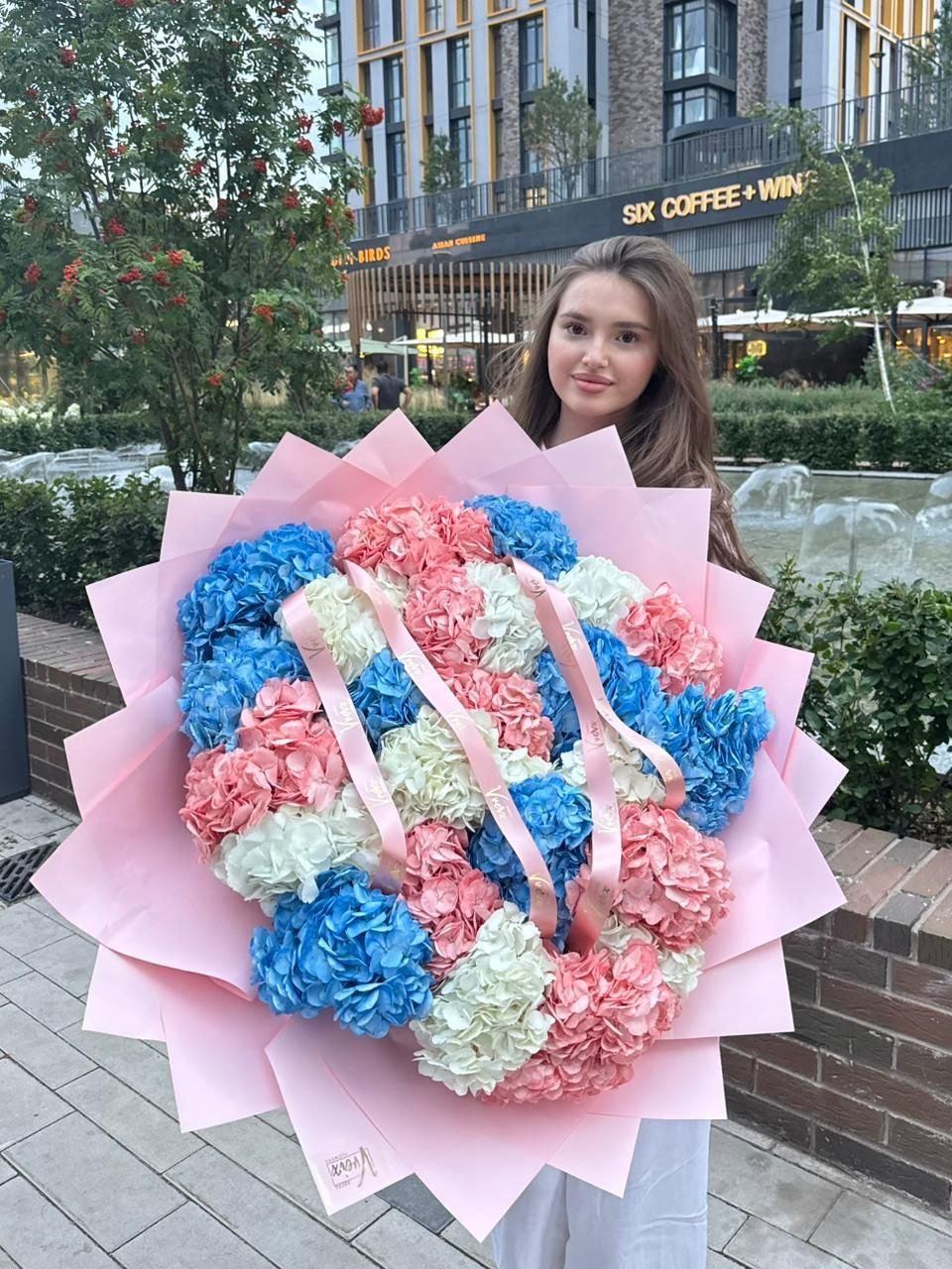 Букет Vverx Flowers 29